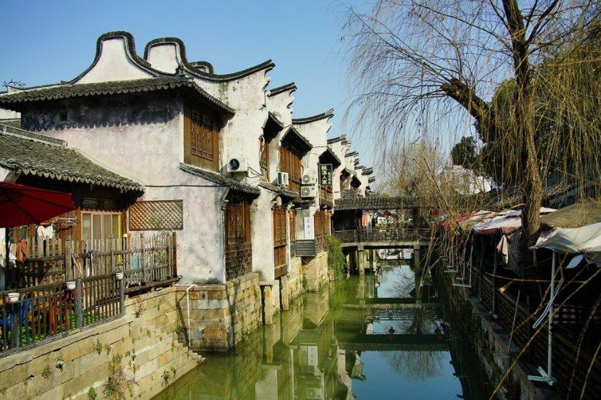 一图了然|地下空间发生火灾怎么办？